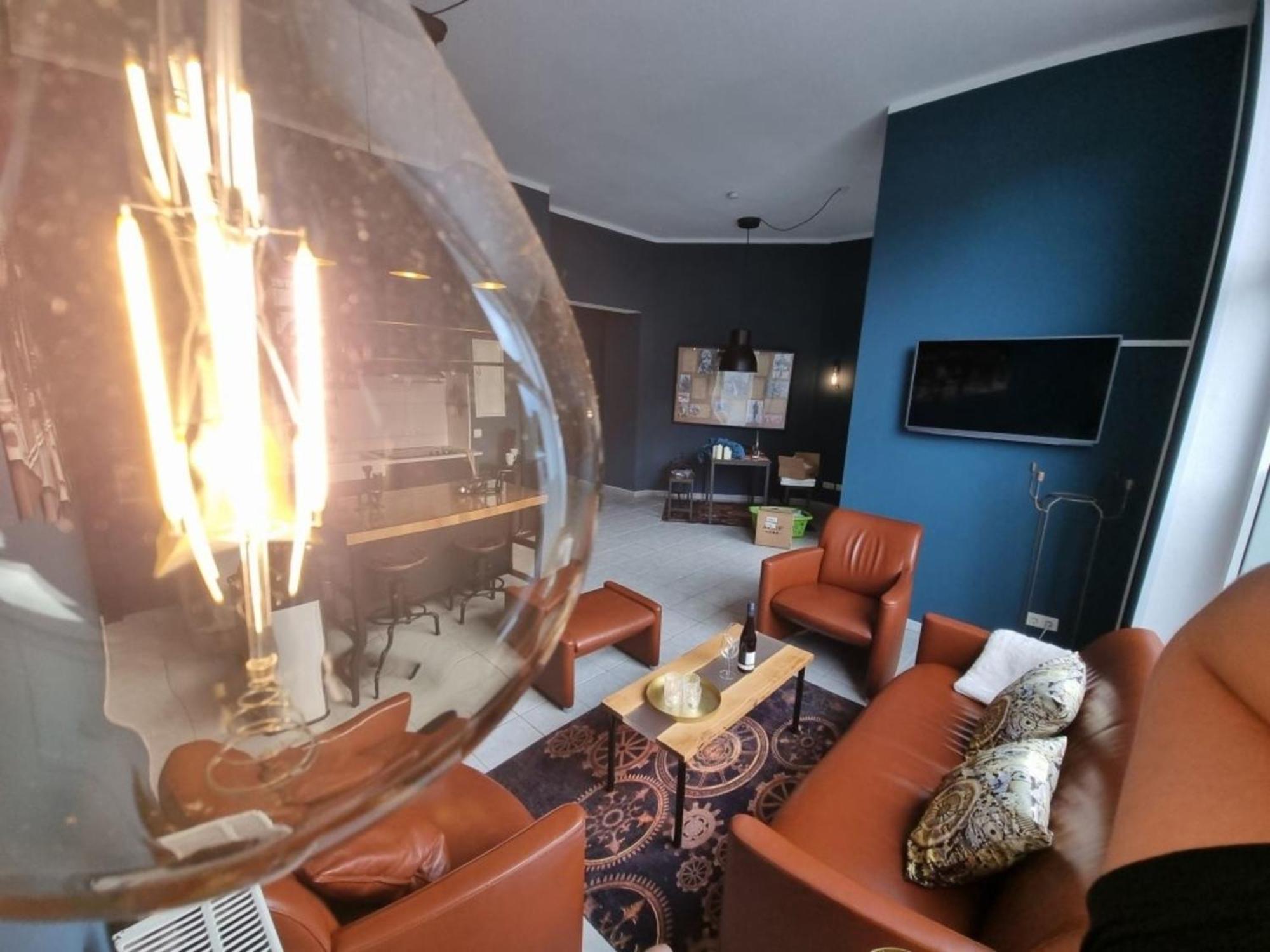 Retroversum Themen-Ferienwohnung Бад-Ейнгаузен Екстер'єр фото